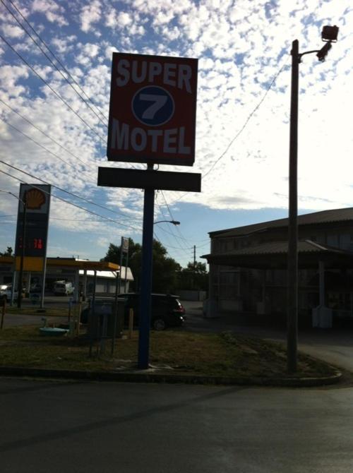 Motel 6 Richmond, Ky Eku Campus Area Exterior foto